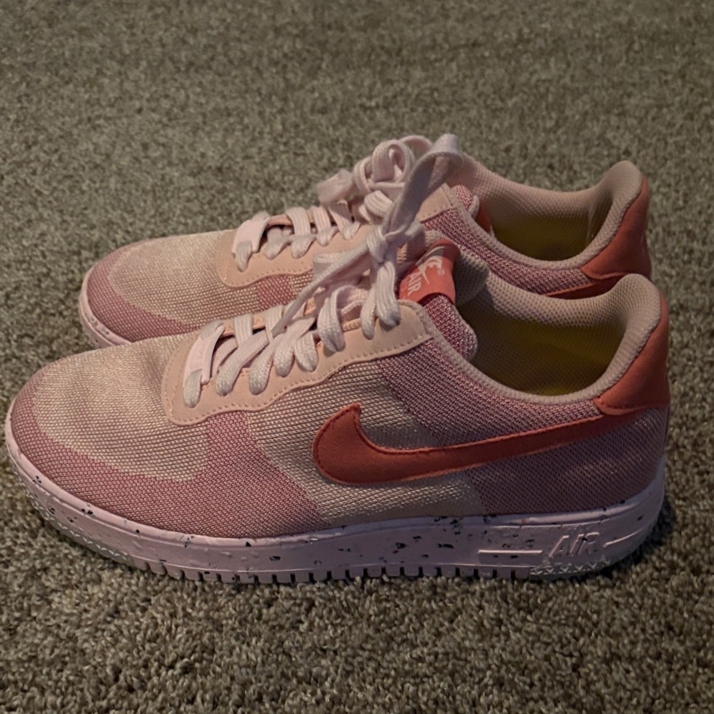 Nike Women's Pink Sneakers